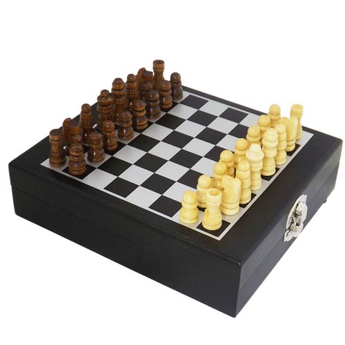 Kit Vinho Com Jogo de Xadrez Personalizado