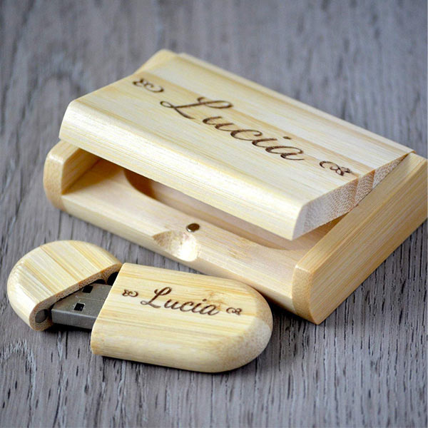 Pen Drive Personalizado Com Caixa de Madeira Pen Drive Personalizado Com Caixa de Madeira